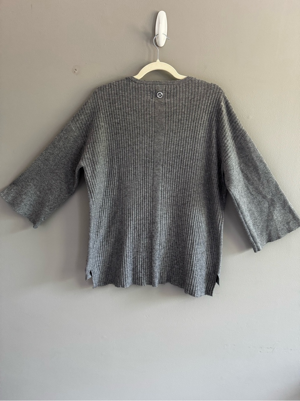 💥Last Chance!! 3 for $25!  Levelwear BethPage Black dolman sleeve sweater top